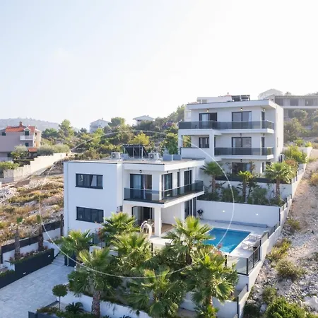 Palm Bay 1, Heated Pool - 5 M From The Sea Ražanj