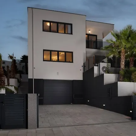 Palm Bay 1, Heated Pool - 5 M From The Sea Villa