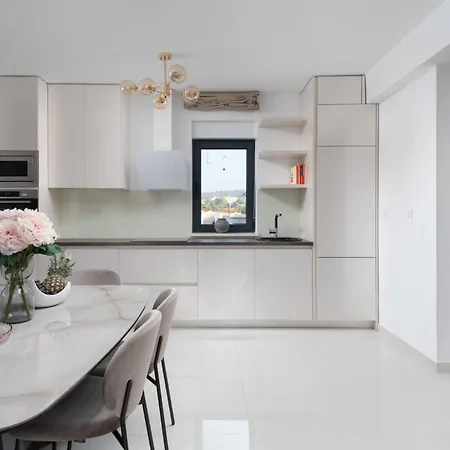 Βίλα Palm Bay 1, Heated Pool - 5 M From The Sea Ražanj