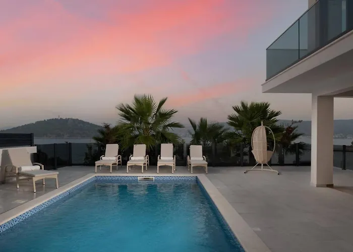 Palm Bay 1, Heated Pool - 5 M From The Sea * Ražanj