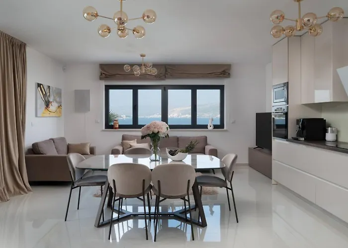 Palm Bay 1, Heated Pool - 5 M From The Sea 别墅 *